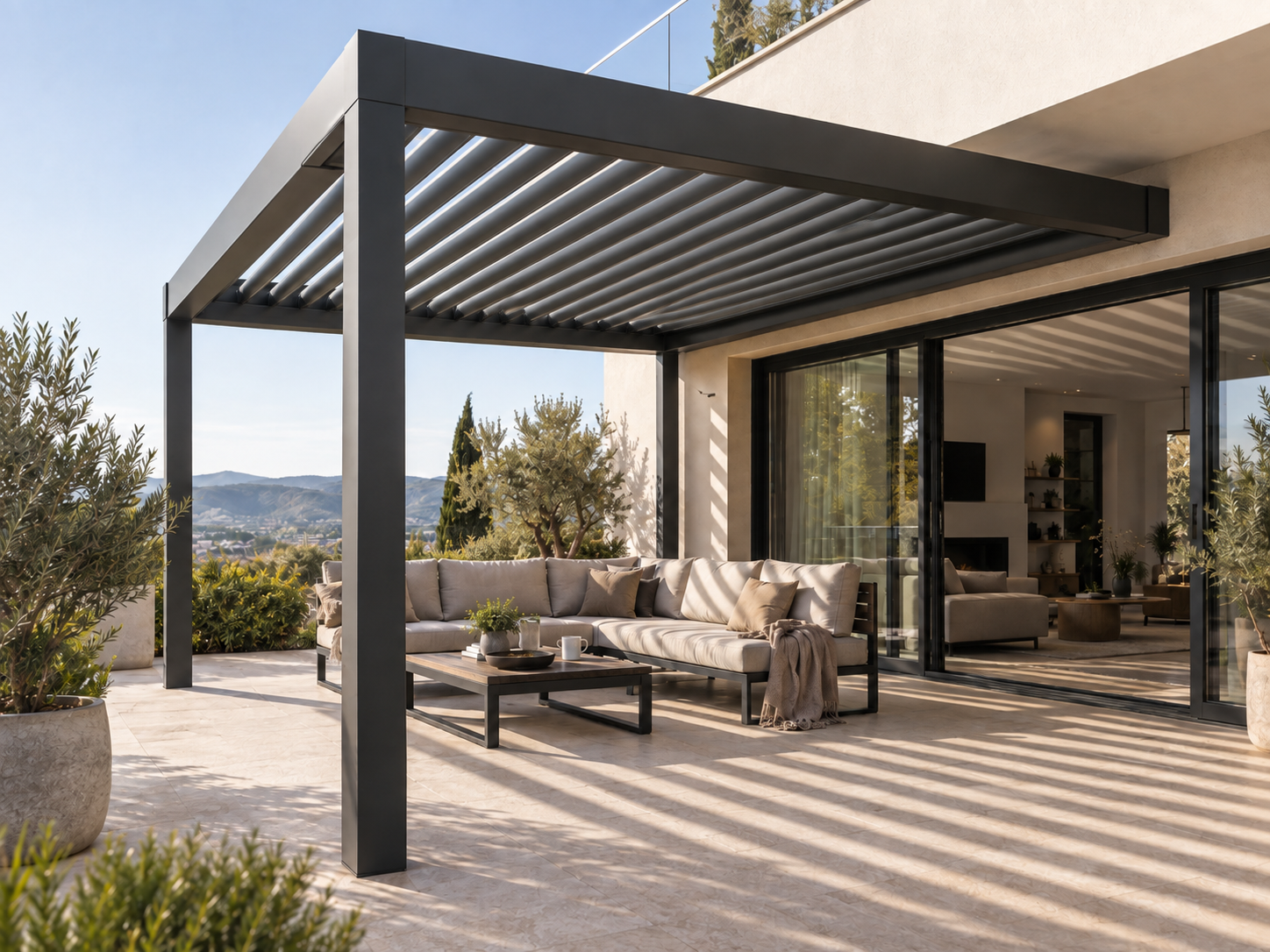 Pergola zapewniająca kontrolowany cień